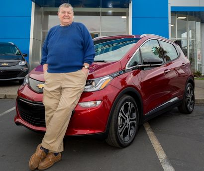 Bill Mattos takes delivery of his 2017 Chevrolet Bolt EV 