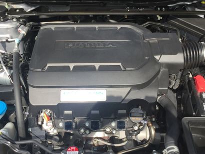 2016 Honda Accord 4-door Touring 3.5-liter SOHC V6 engine