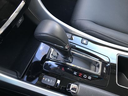 2017 Honda Accord Hybrid shifter detail