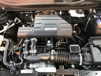 2017 Honda CRV Touring 1.5L turbocharged engine detail