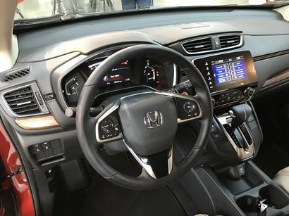 2017 Honda CRV Touring dashboard and c-stack detail