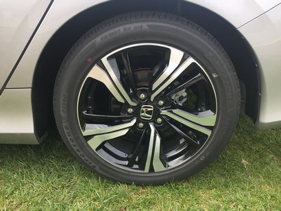 2016 Honda Civic Sedan Touring alloy wheel