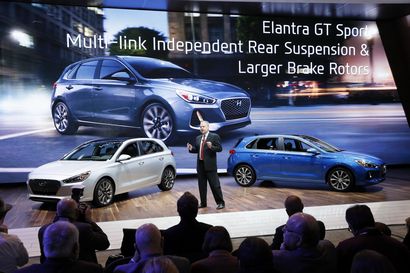 2018 Hyundai Elantra GT press conference at the 2017 Chicago Auto Show
