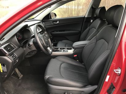 2017 Kia Optima Hybrid EX front seats