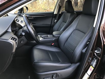 2016 Lexus NX 300h front seats