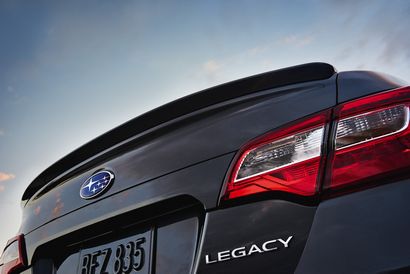 2018 Subaru Legacy decklid spoiler detail