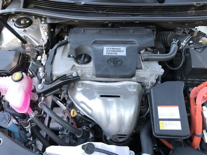 2016 Toyota Avalon Hybrid XLE Plus engine
